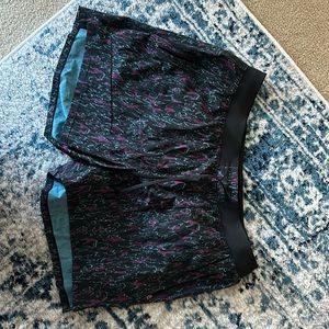 Lululemon License to Train Shorts. Mens XXL. Never worn.